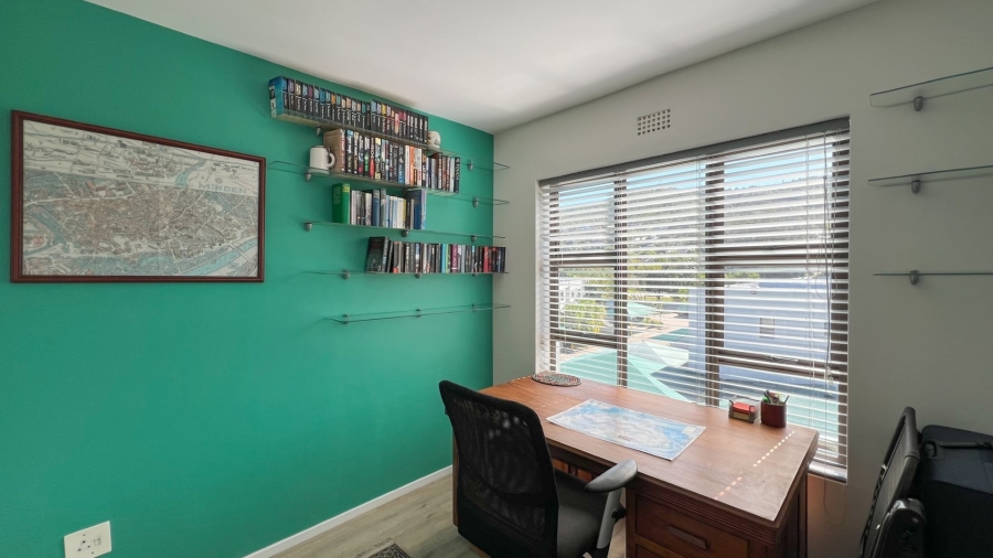 To Let 2 Bedroom Property for Rent in Old Place Western Cape